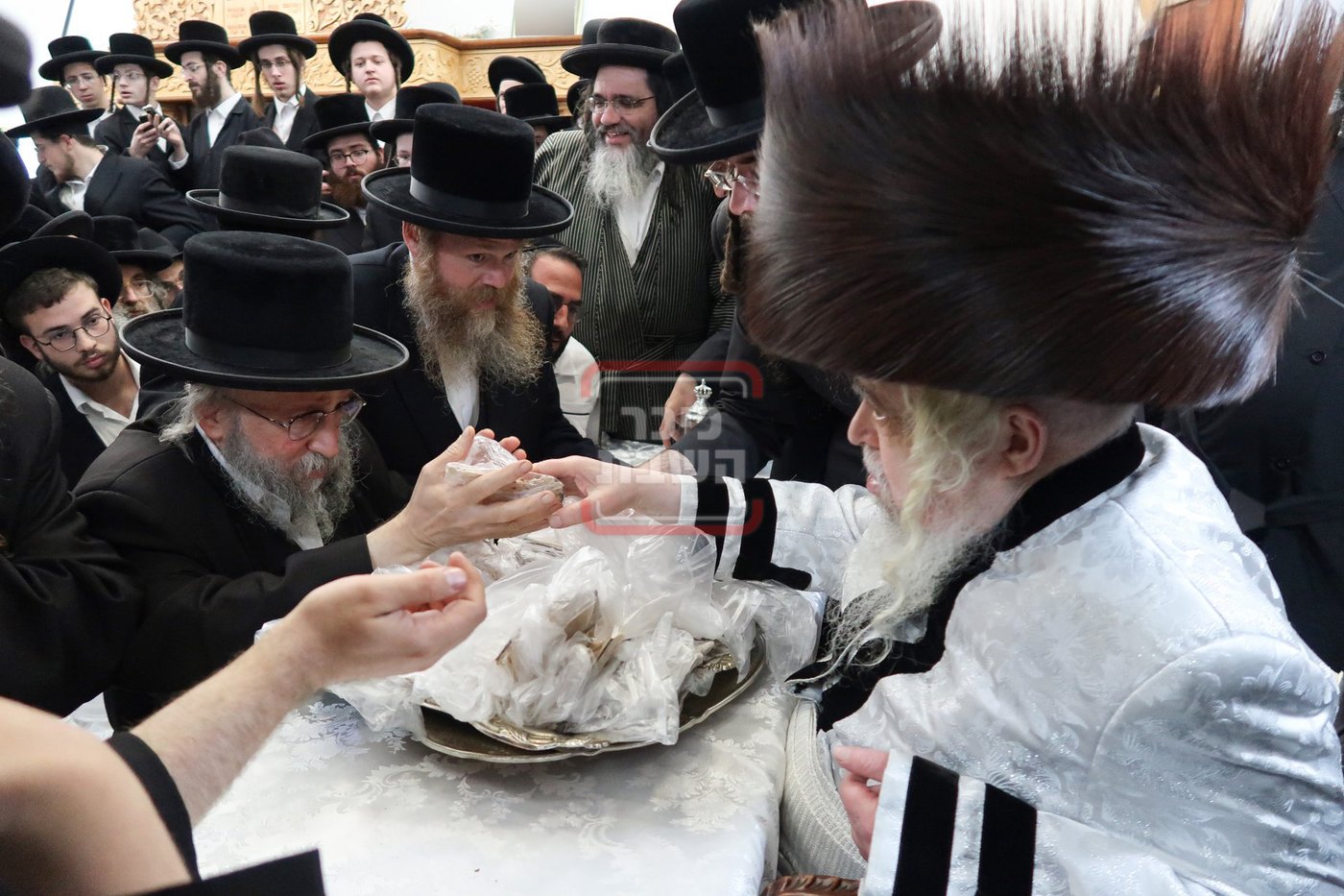 פסח שני בחצה"ק קרעטשניף סיגעט