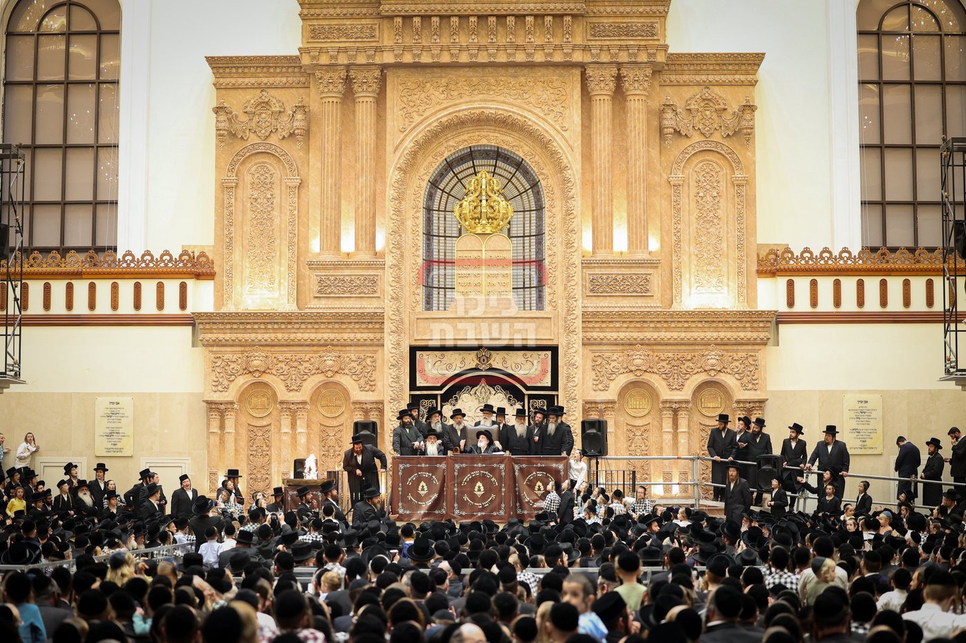 ל"ג בעומר תשפ"ה בחצה"ק ויז'ניץ