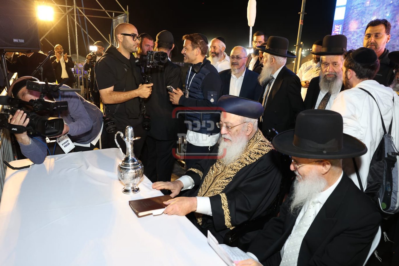 הגרש"מ עמאר בהדלקה לכבוד ל"ג בעומר