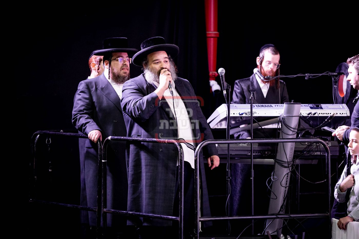 ל"ג בעומר בחצה"ק סאטמר