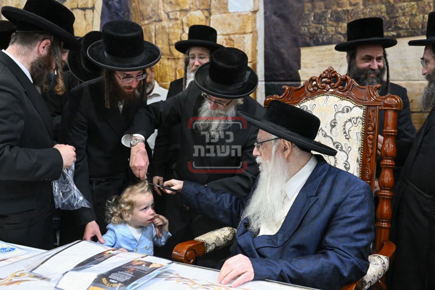 ל"ג בעומר בחצה"ק צאנז