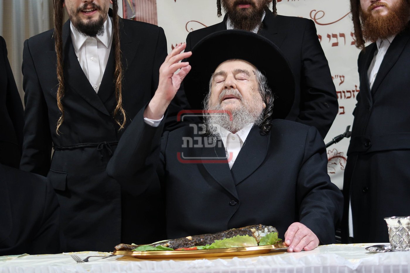 הגה"צ רבי יעקב מאיר שכטר בסיום ששה סדרי משנה