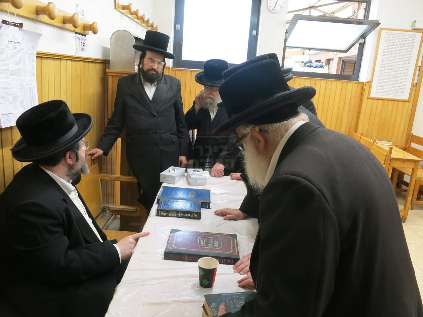 הלוויית הילד יהודא אלטר ווייס ז''ל מאנטווערפן