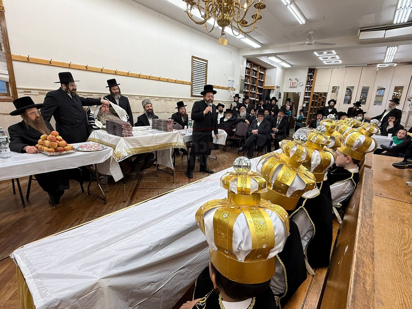 מסיבת החומש אצל האדמו"ר מקאלוב