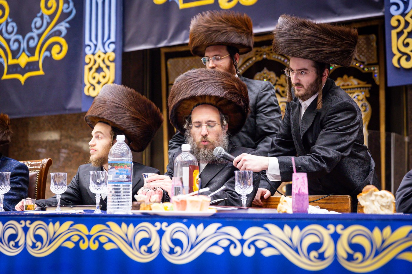שמחת שבע ברכות לנכדת האדמו"ר מבאבוב