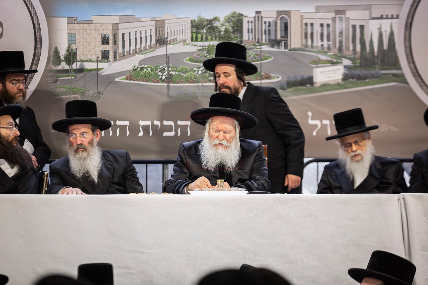 הנחת אבן הפינה לישיבה כרם שלמה ד'באבוב