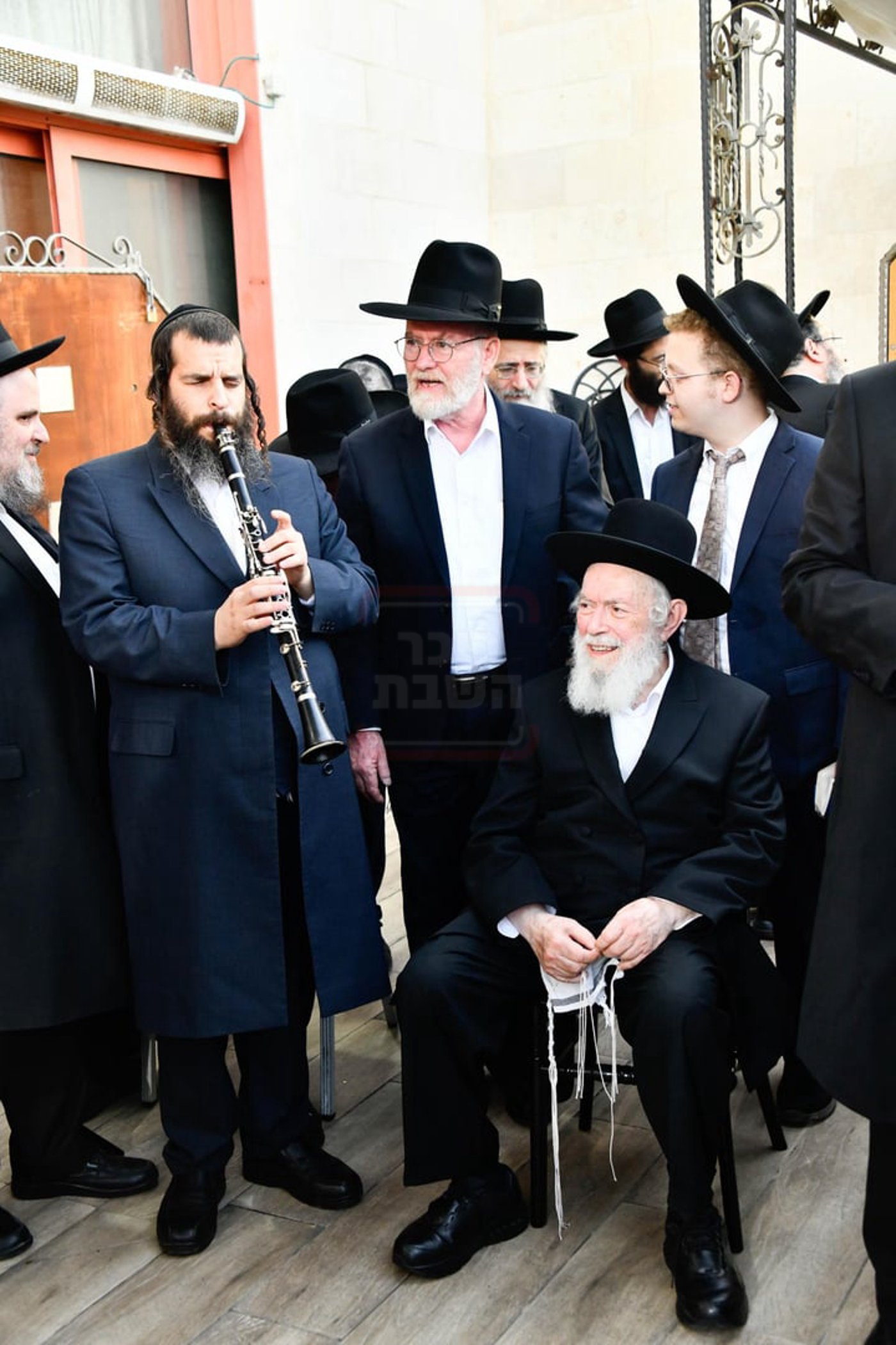 שמחת נישואי נכדת הגר"י זילברשטיין