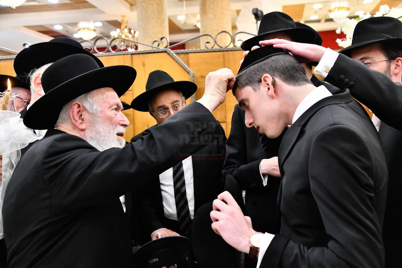 שמחת נישואי נכדת הגר"י זילברשטיין