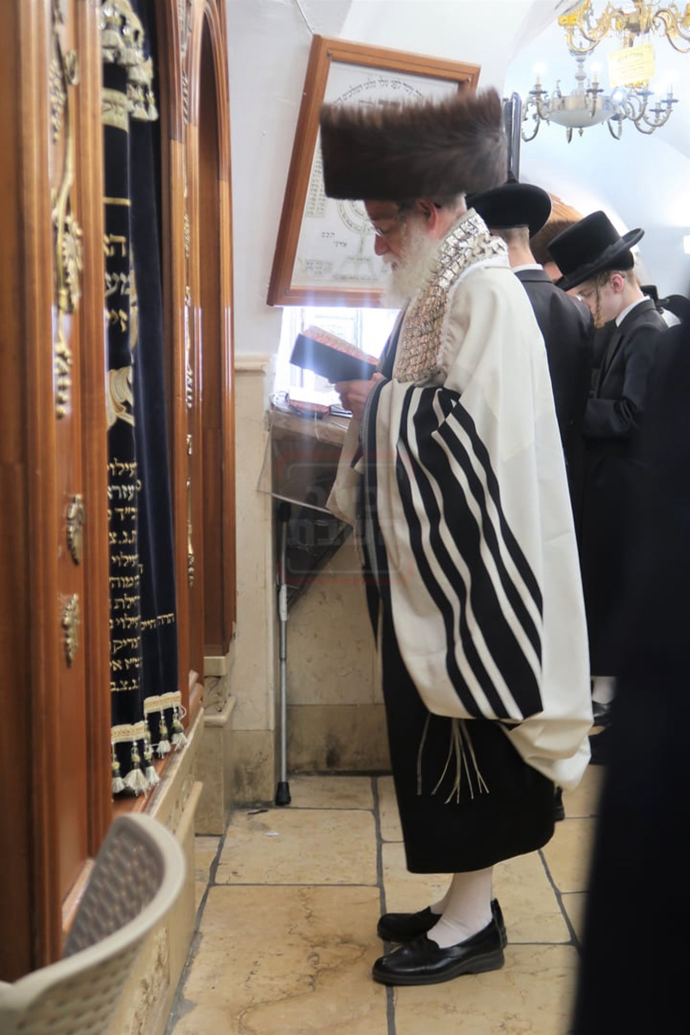 האדמו"ר מספינקא ירושלים בשבת באתרא קדישא מירון 