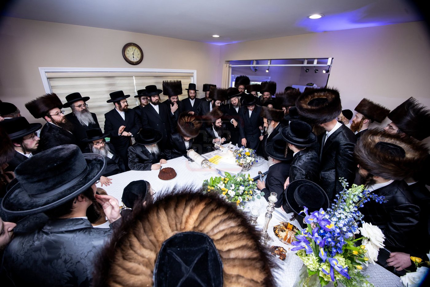 הכנסת ס"ת לביהמ"ד סאטמר בשכונת בלומינגרבורג