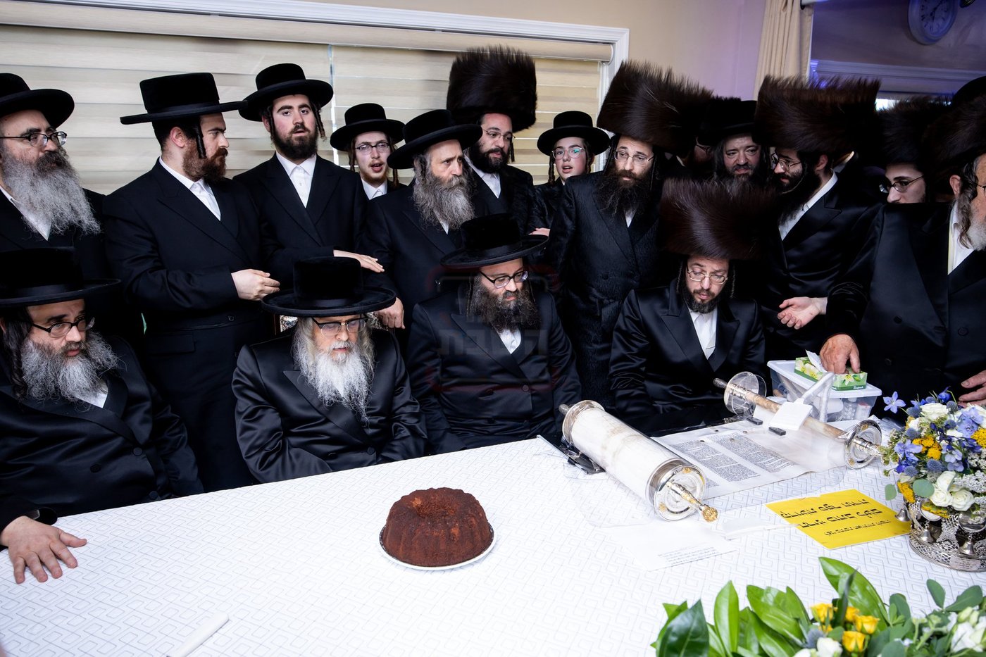 הכנסת ס"ת לביהמ"ד סאטמר בשכונת בלומינגרבורג