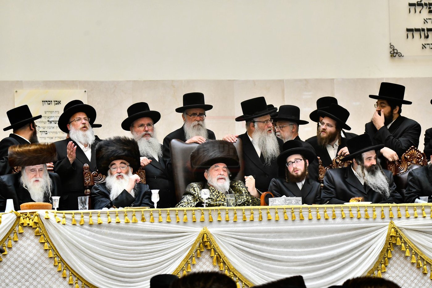 שמחת בית ויז'ניץ סקווירא 