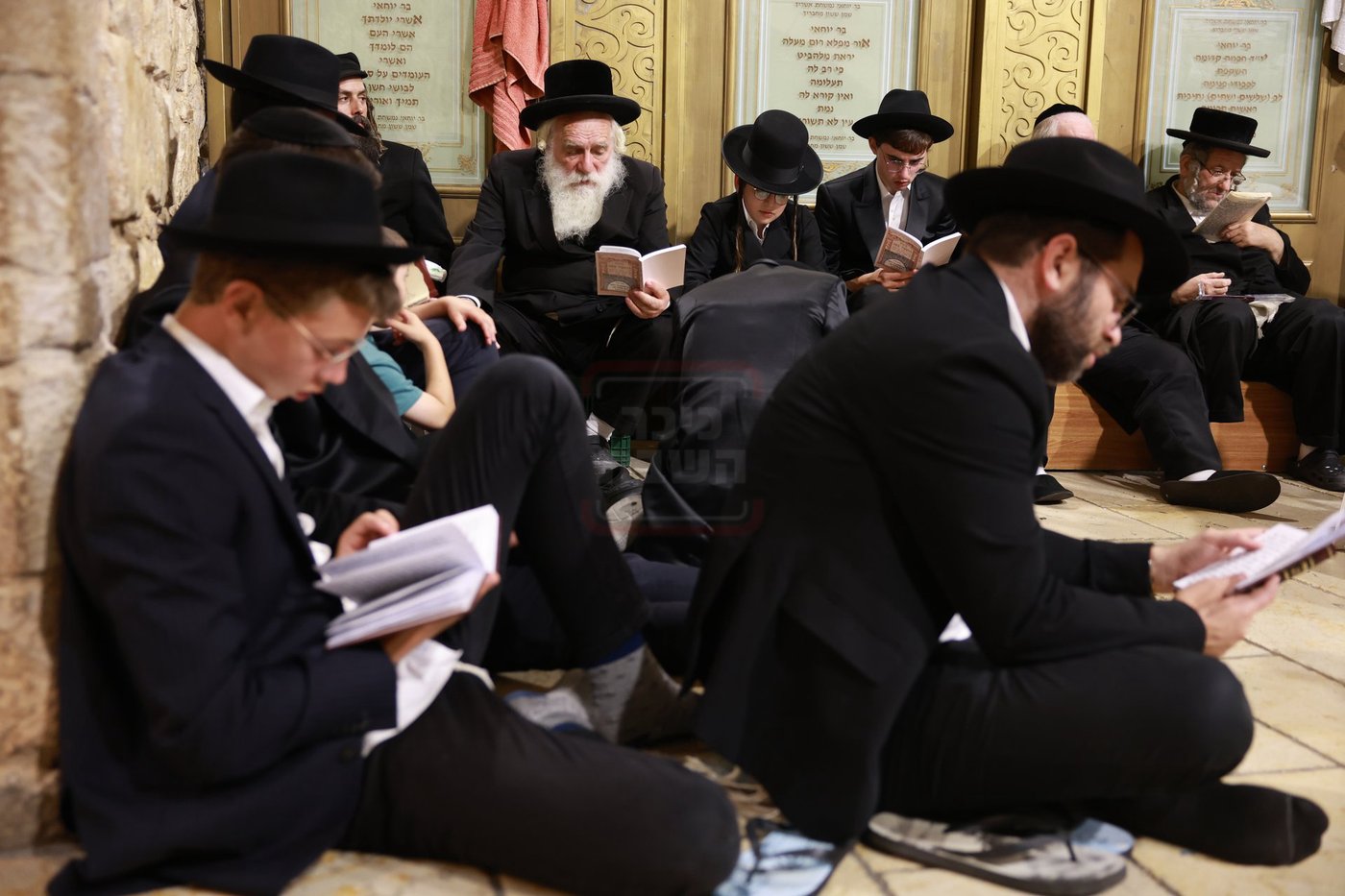 ליל תשעה באב באתרא קדישא מירון