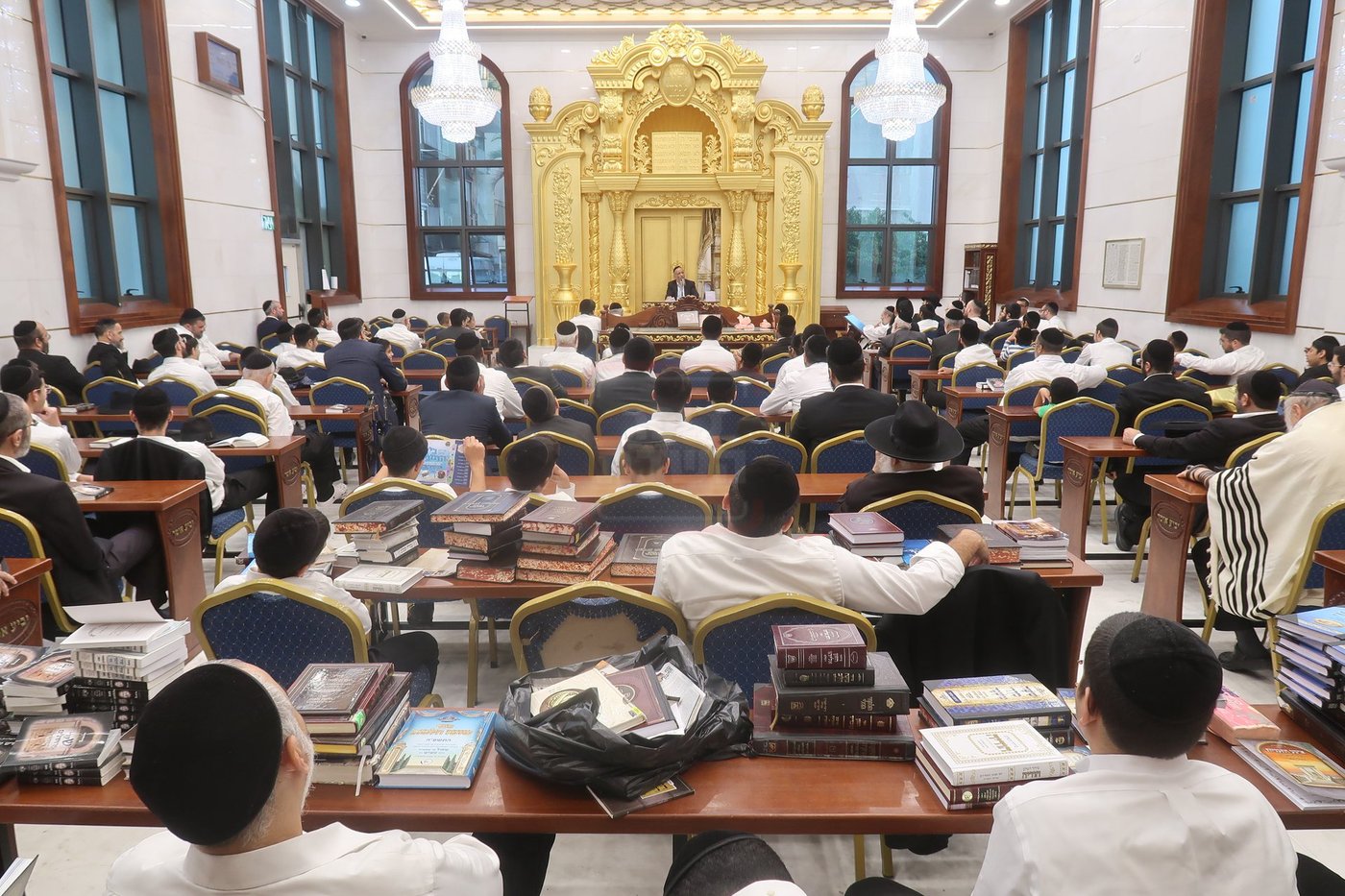 הרב מיכאל לסרי בשיחת חיזוק ביום ט' באב בבית המדרש 'יביע אומר'