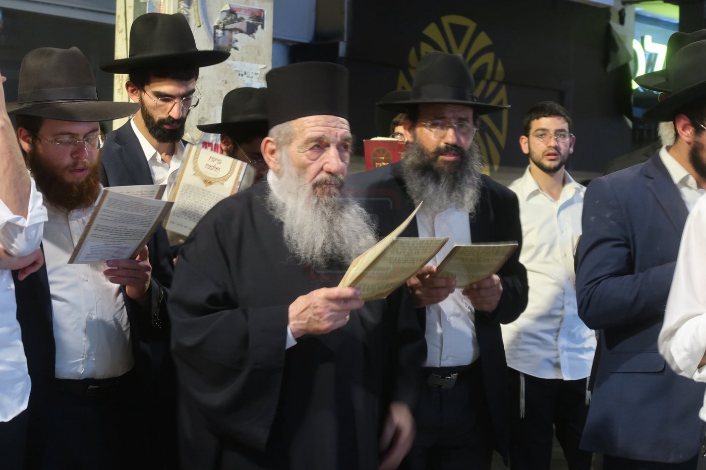 הגאון רבי ניסים בן שמעון בקידוש לבנה