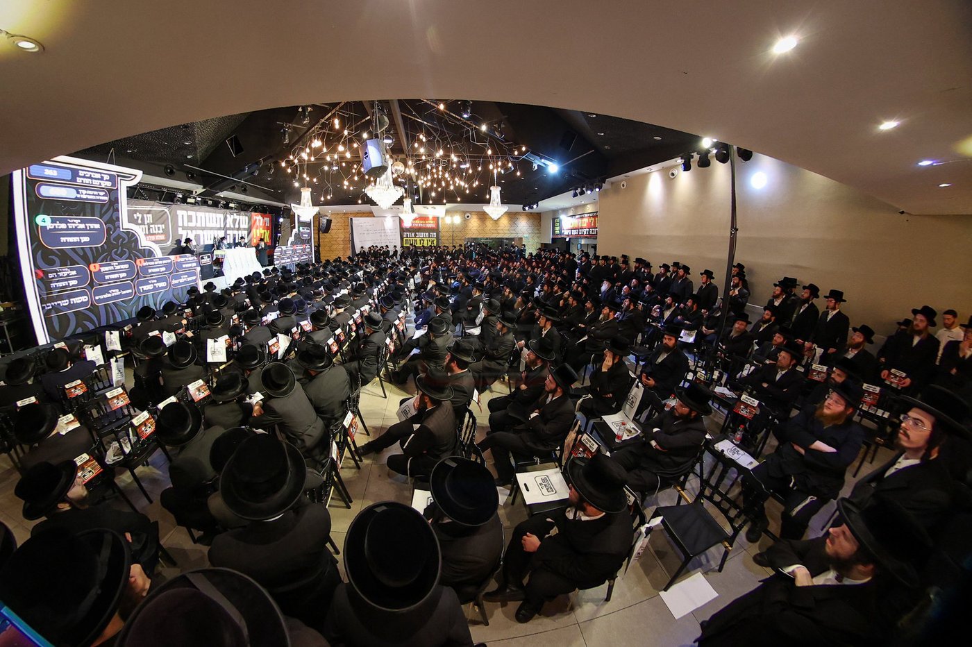 כינוס חסידי ויז'ניץ במושב אורה