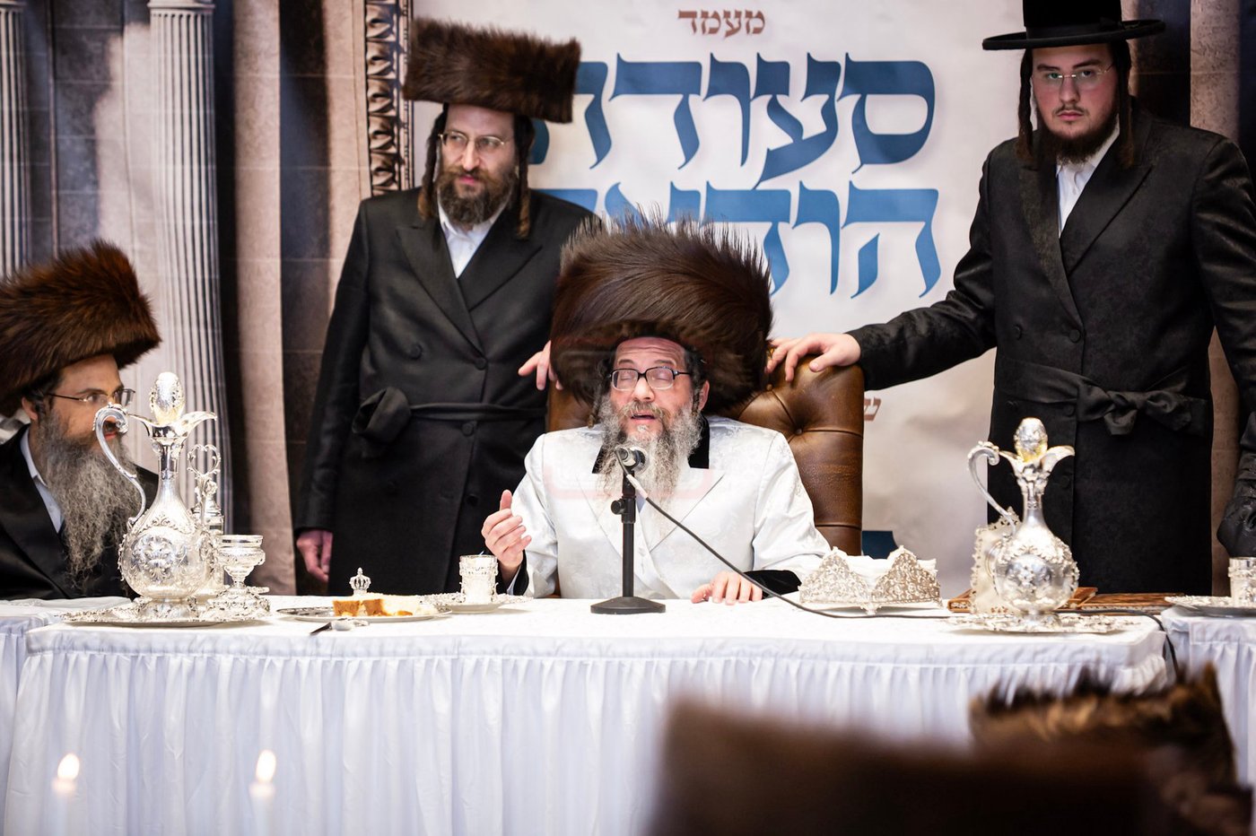 מוצאי שבת נחמו בסקולען לייקווד