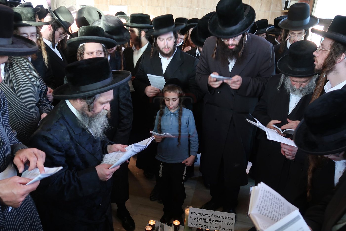 עליה לציון האדמו"ר מקרעטשניף סיגעט זצ"ל ככלות ימי השבעה
