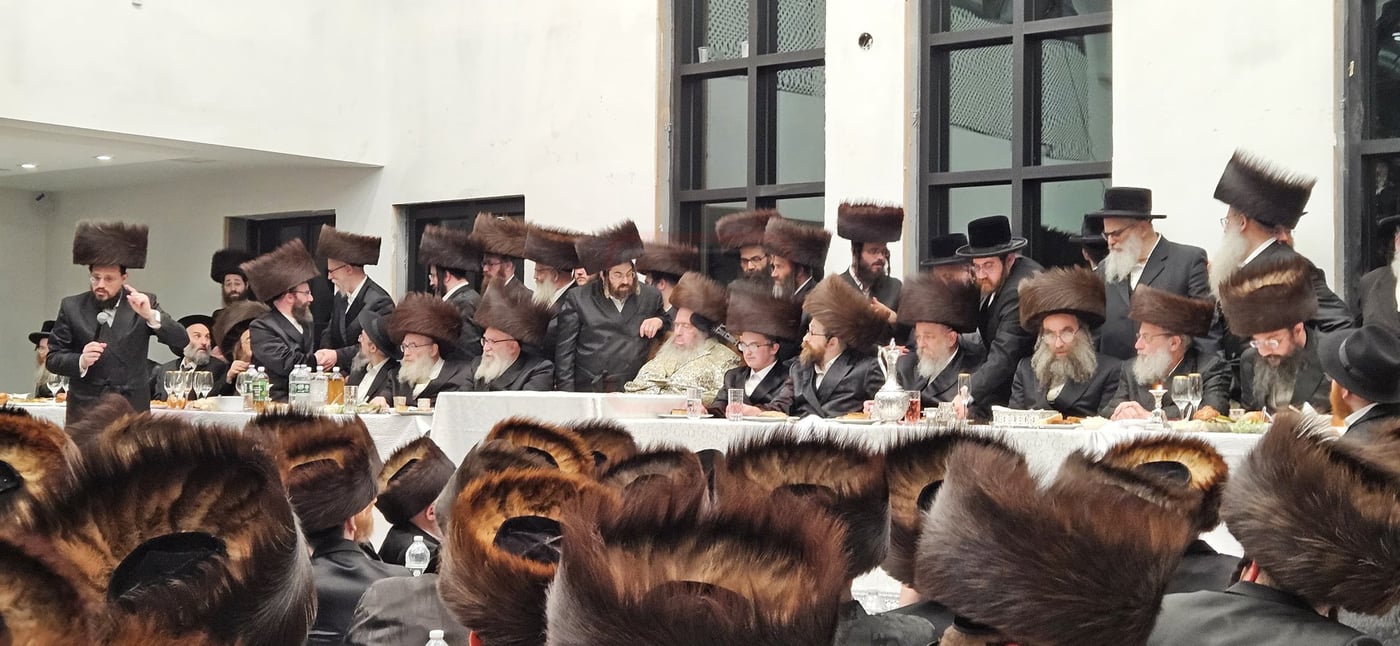 שמחת שבע הברכות בחצה"ק רחמסטריווקא אוקנוויין