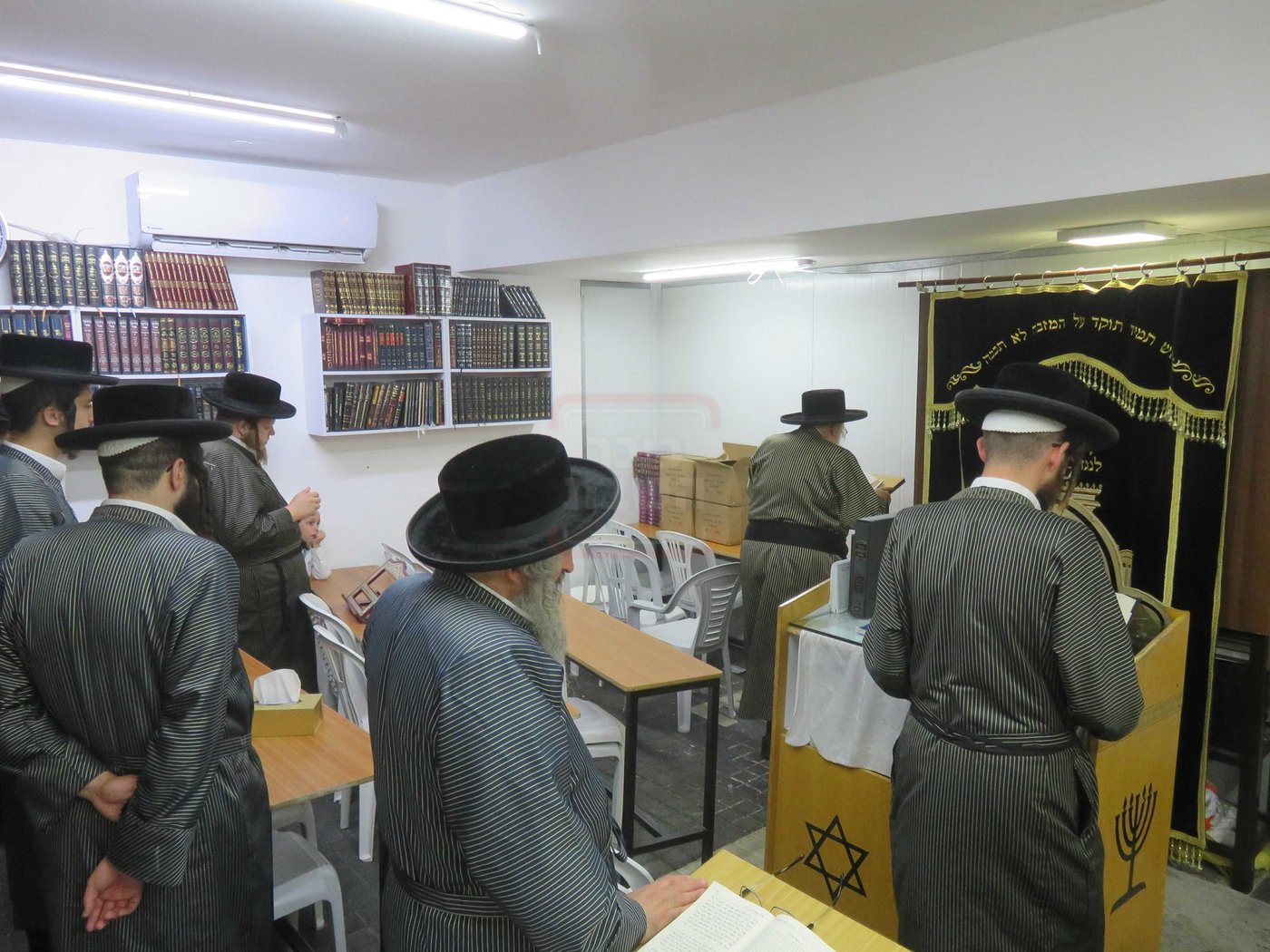 האדמו"ר מתולדות אהרן בביקור הוד בבית שמש