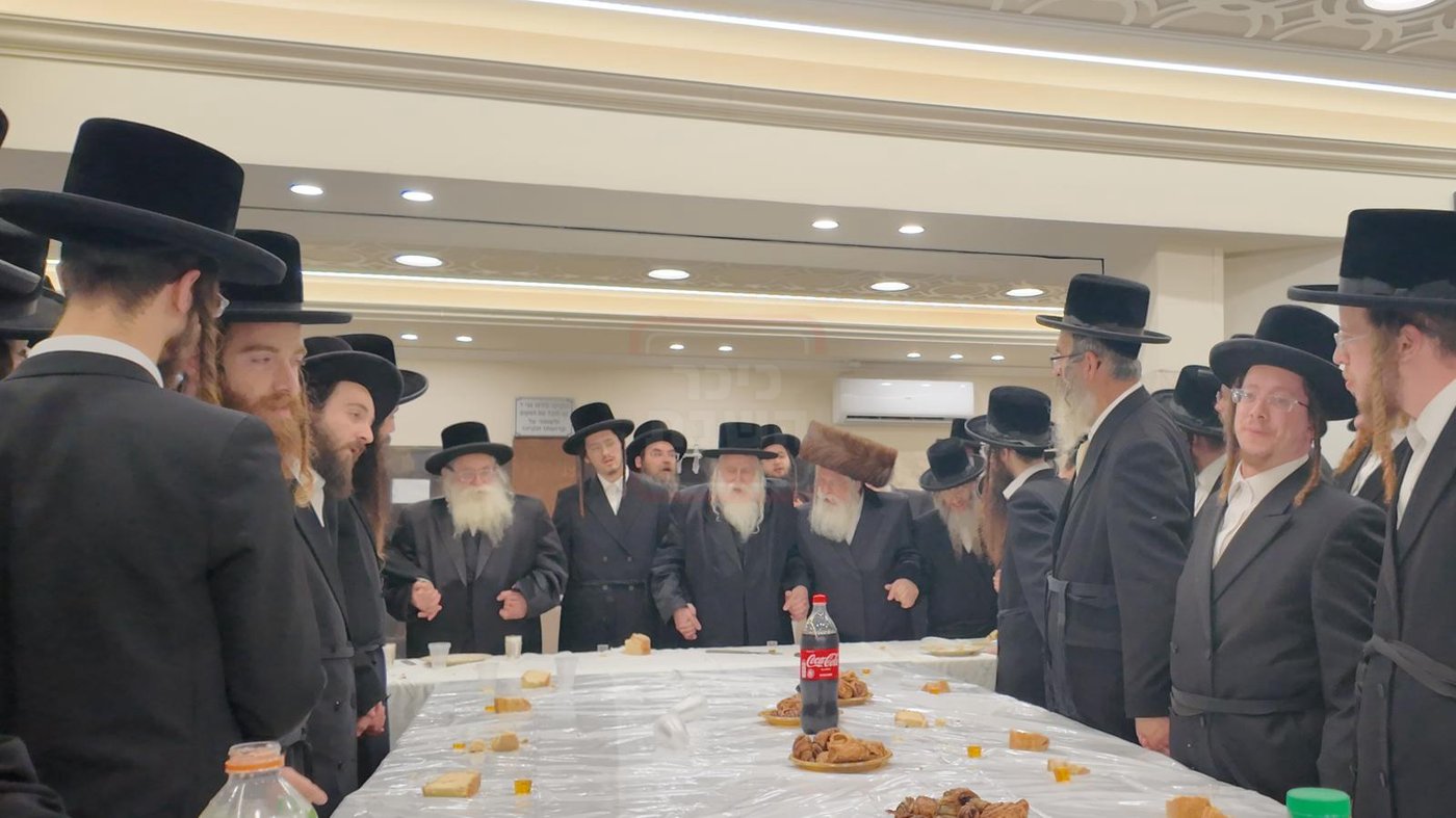 שמחת הווארט לנינת האדמו"ר ממחנובקא בעלזא
