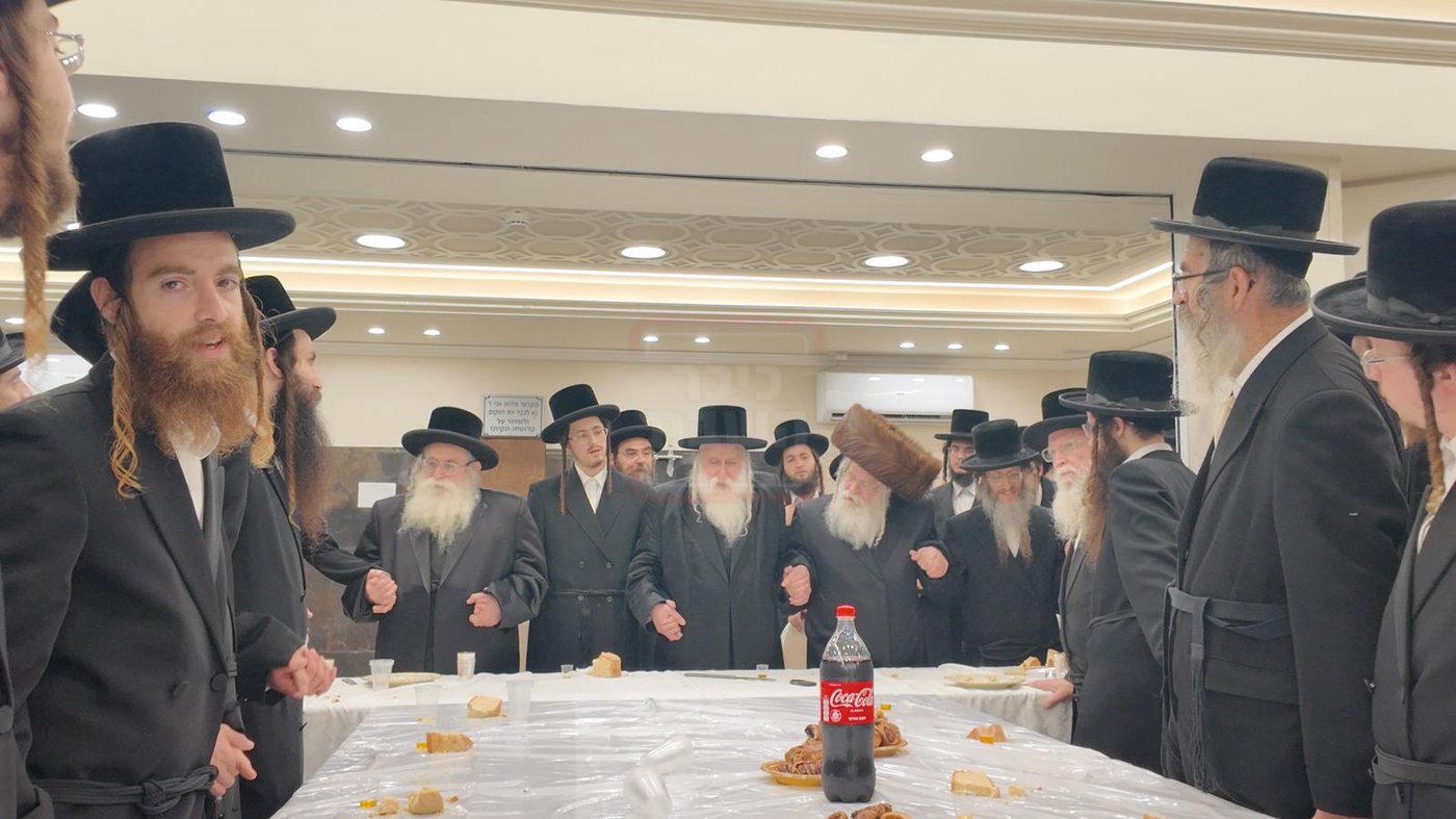שמחת הווארט לנינת האדמו"ר ממחנובקא בעלזא