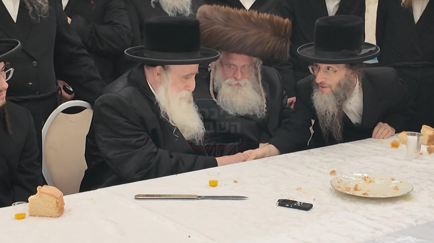 שמחת הווארט לנינת האדמו"ר ממחנובקא בעלזא