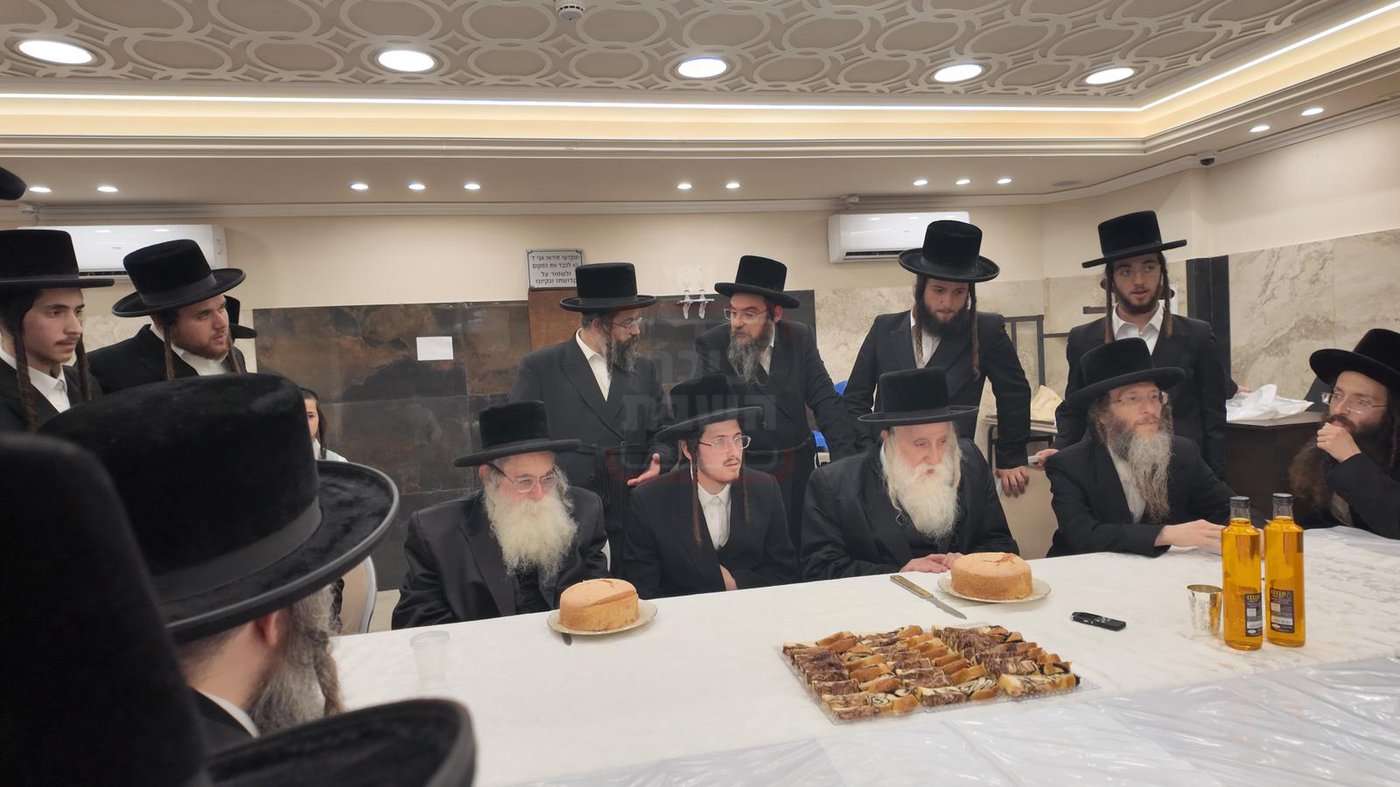 שמחת הווארט לנינת האדמו"ר ממחנובקא בעלזא