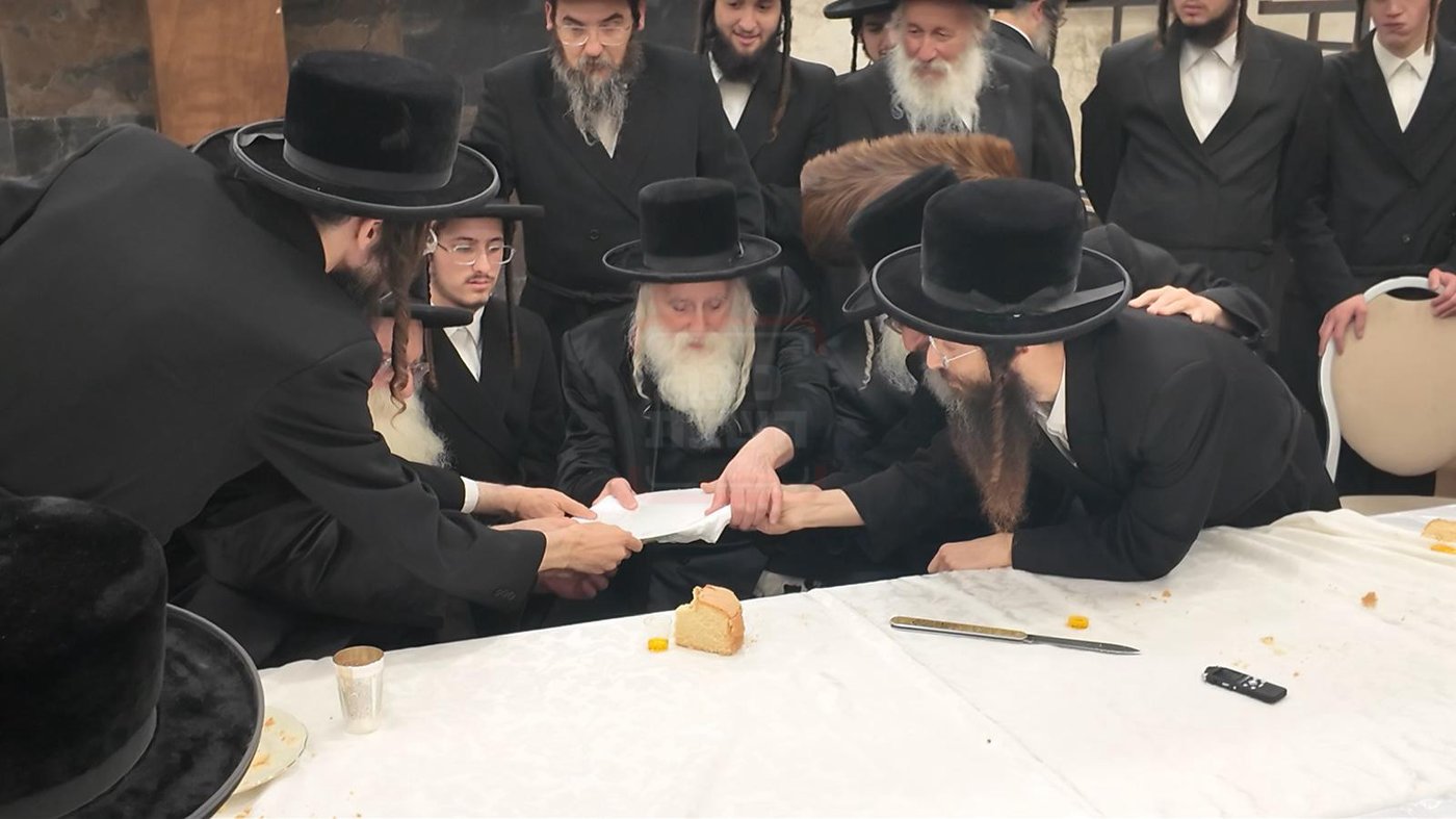שמחת הווארט לנינת האדמו"ר ממחנובקא בעלזא