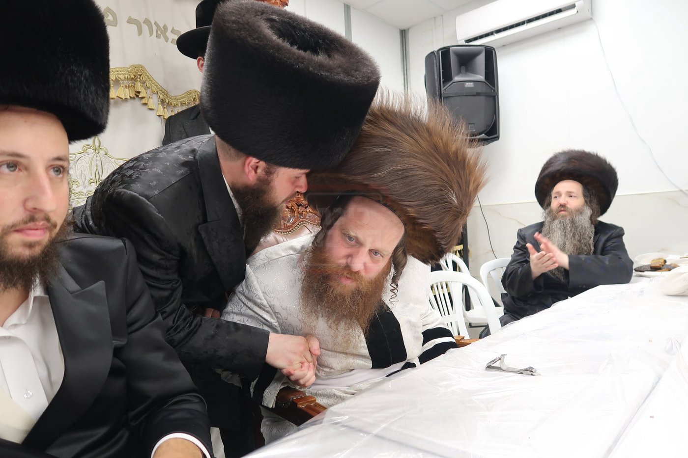חנוכת הבית והתחלת כתיבת ס"ת בחצה"ק מיאלען