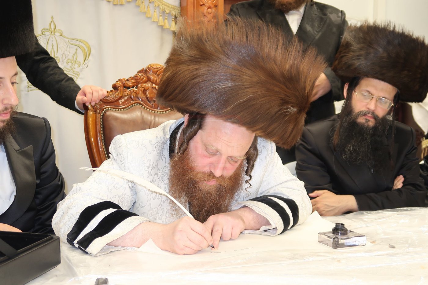 חנוכת הבית והתחלת כתיבת ס"ת בחצה"ק מיאלען