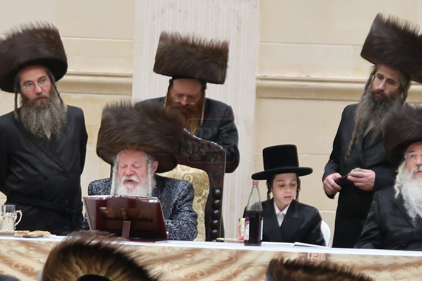 שמחת בר המצוה לנכד האדמו"ר מפרמישלאן ואב"ד אלדשטאט