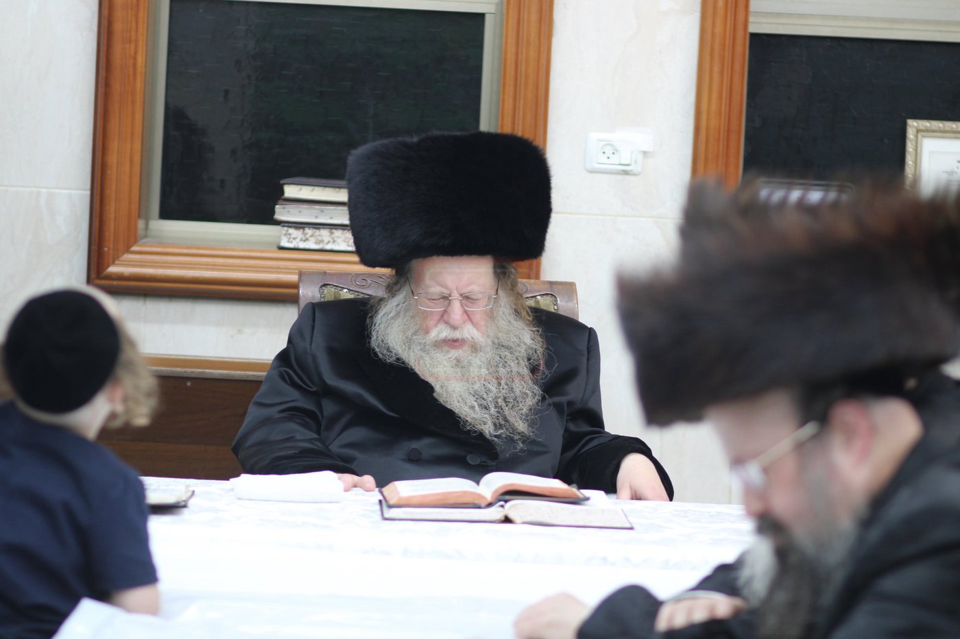 נעילת החג בחצה"ק קוזמיר