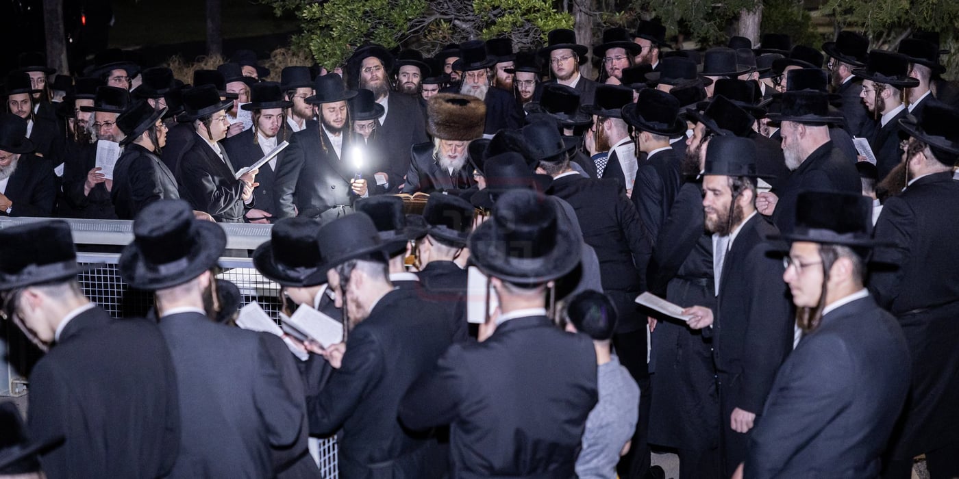 ערב יום כיפור בחצה"ק מונקאטש