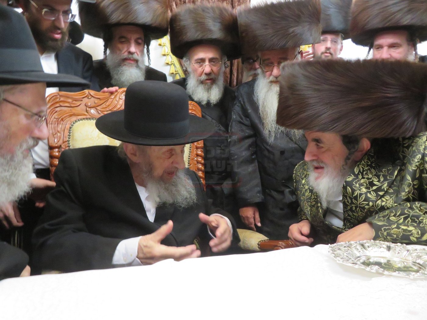 הגר"ד לנדו בביקור אצל האדמו"ר מויז'ניץ