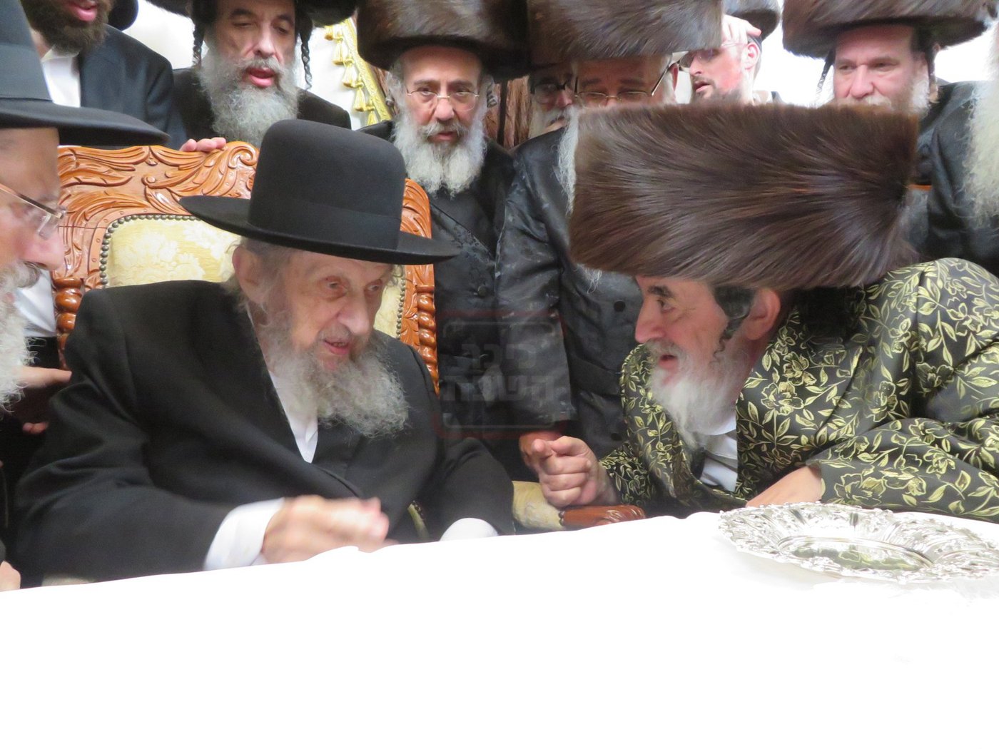 הגר"ד לנדו בביקור אצל האדמו"ר מויז'ניץ