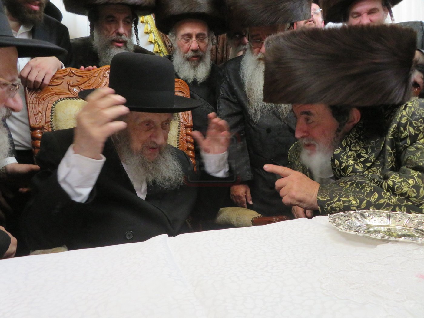 הגר"ד לנדו בביקור אצל האדמו"ר מויז'ניץ