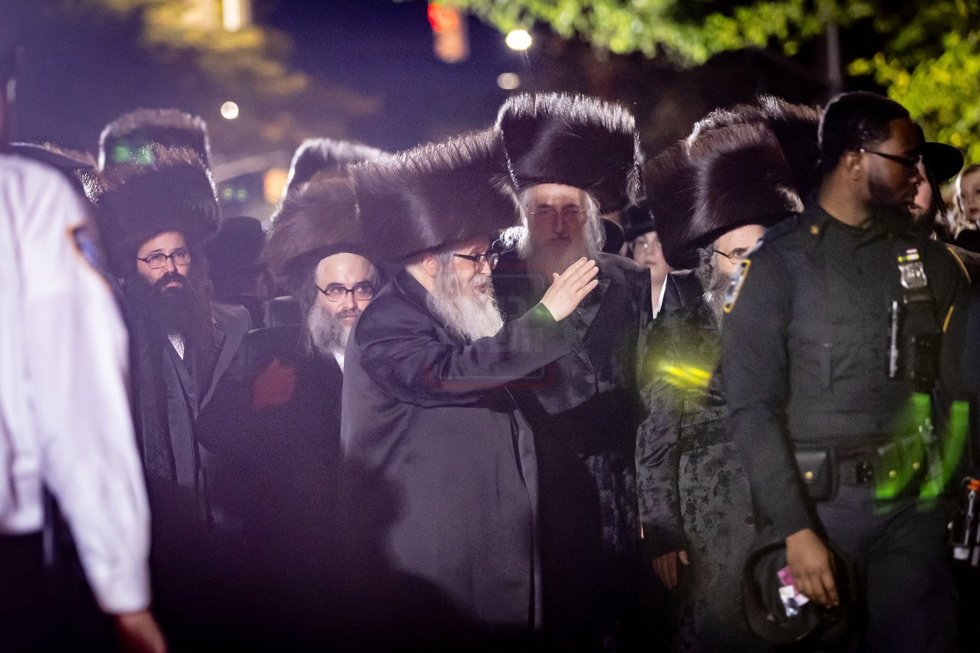 מוצאי חג שמיני עצרת בחצה"ק סאטמר