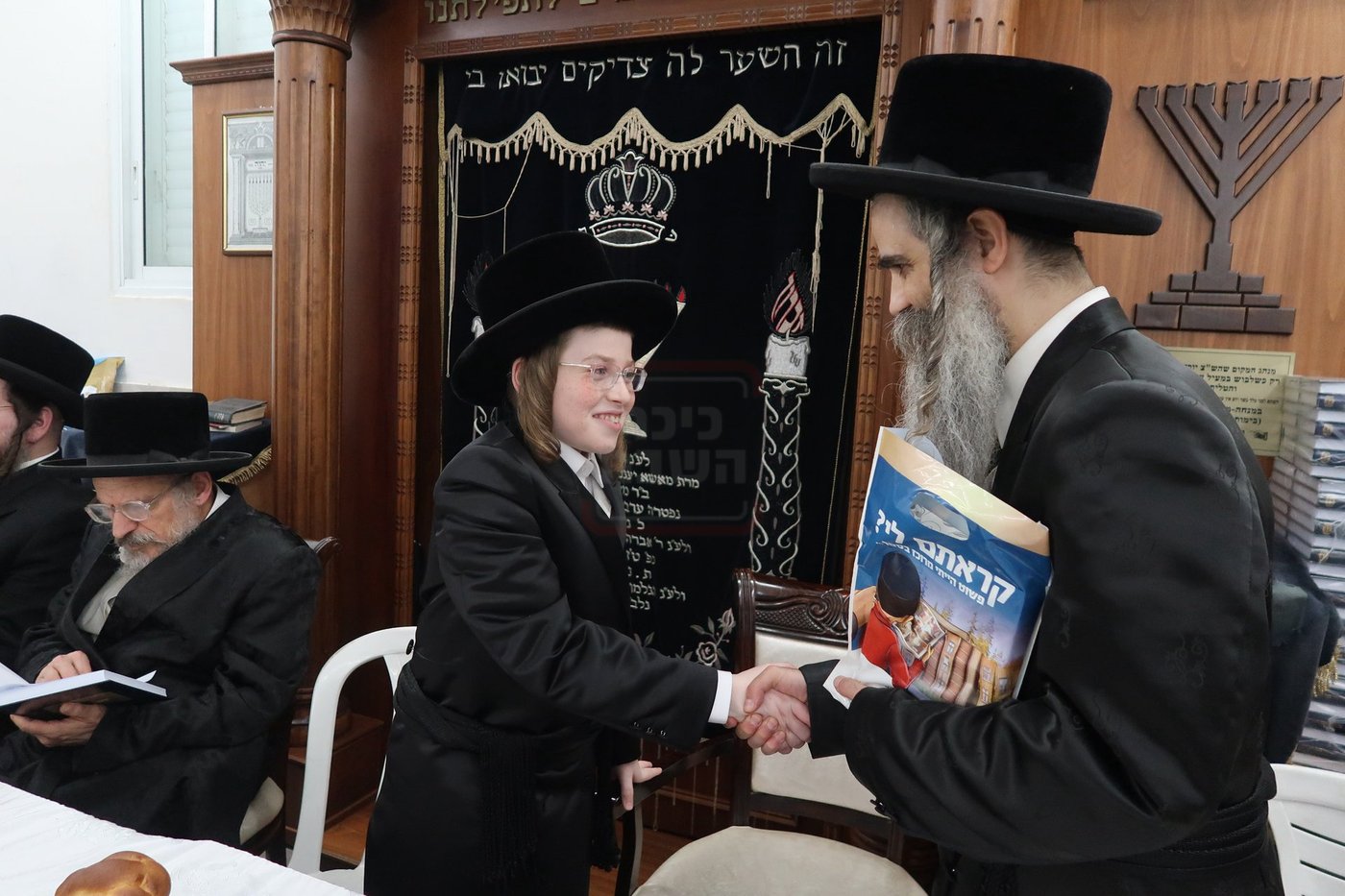 שמחת בר המצווה לנכד גאב"ד פרדס כץ