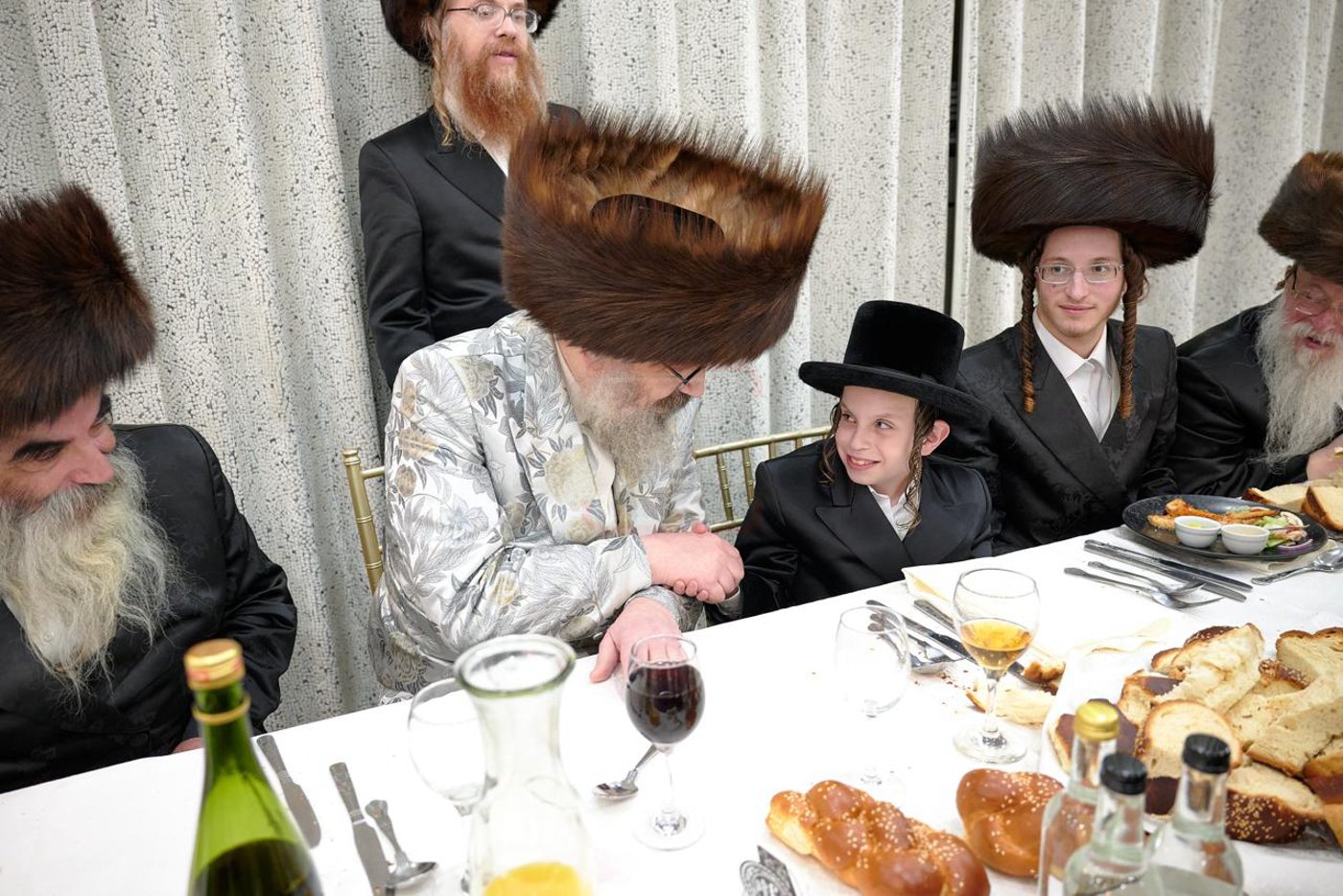 האדמו"ר מויז'ניץ לונדון בשמחה