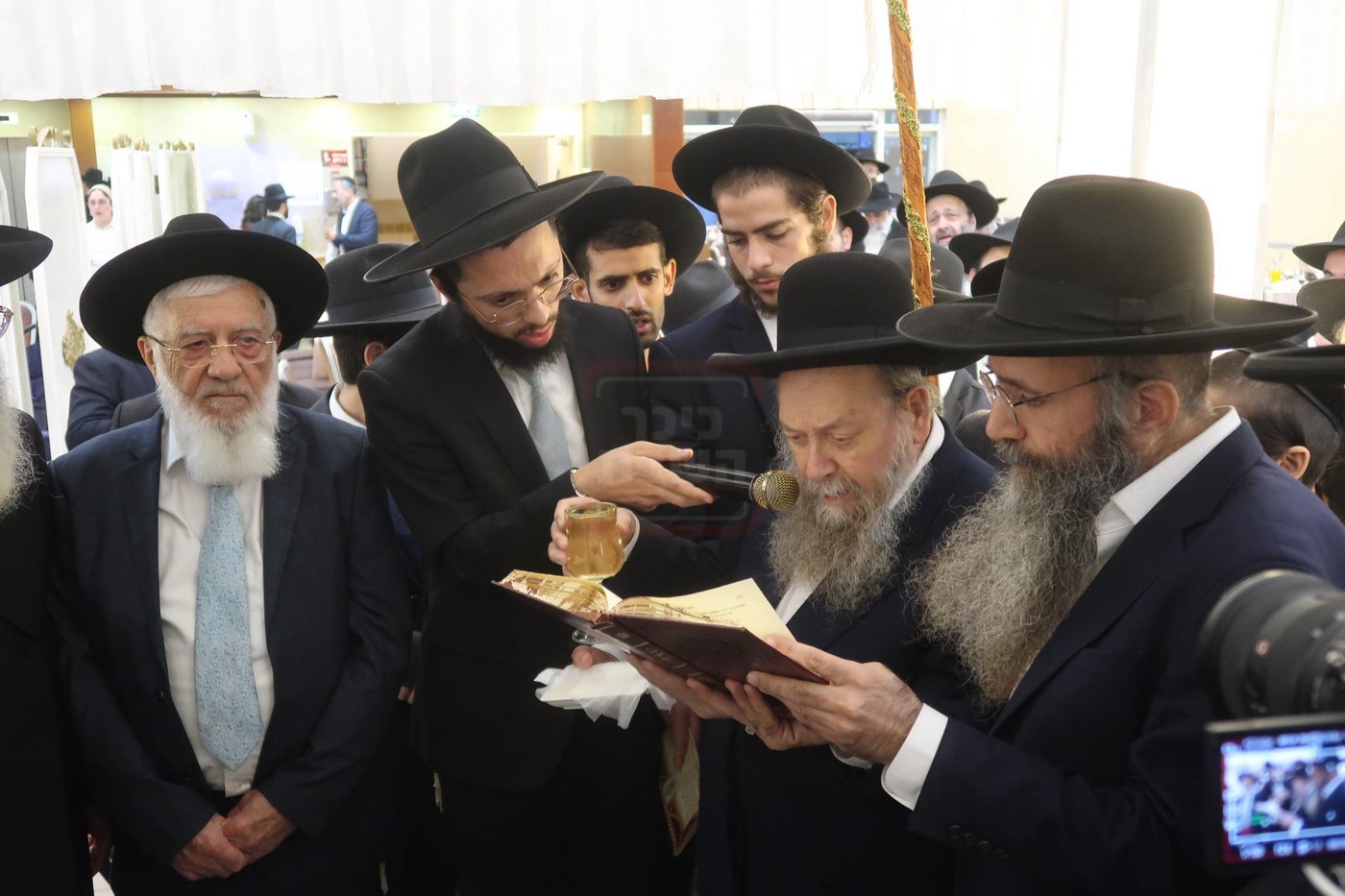 שמחת נישואי נכדת הגה"צ רבי דוד בצרי