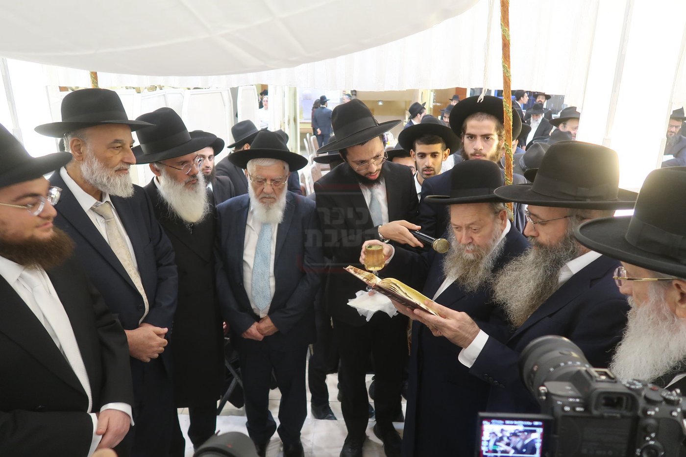 שמחת נישואי נכדת הגה"צ רבי דוד בצרי