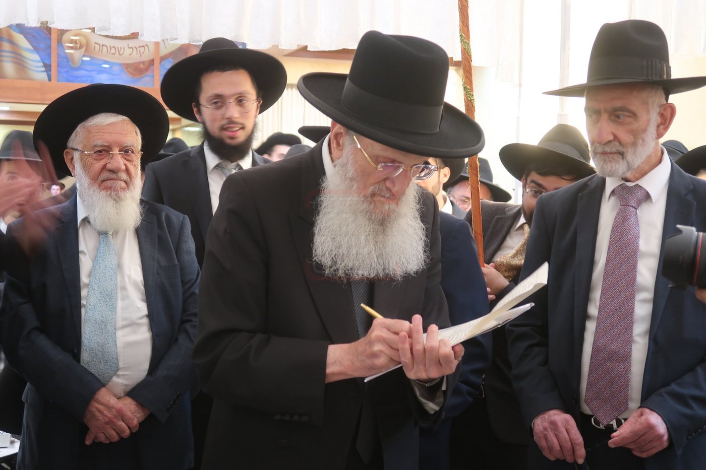 שמחת נישואי נכדת הגה"צ רבי דוד בצרי