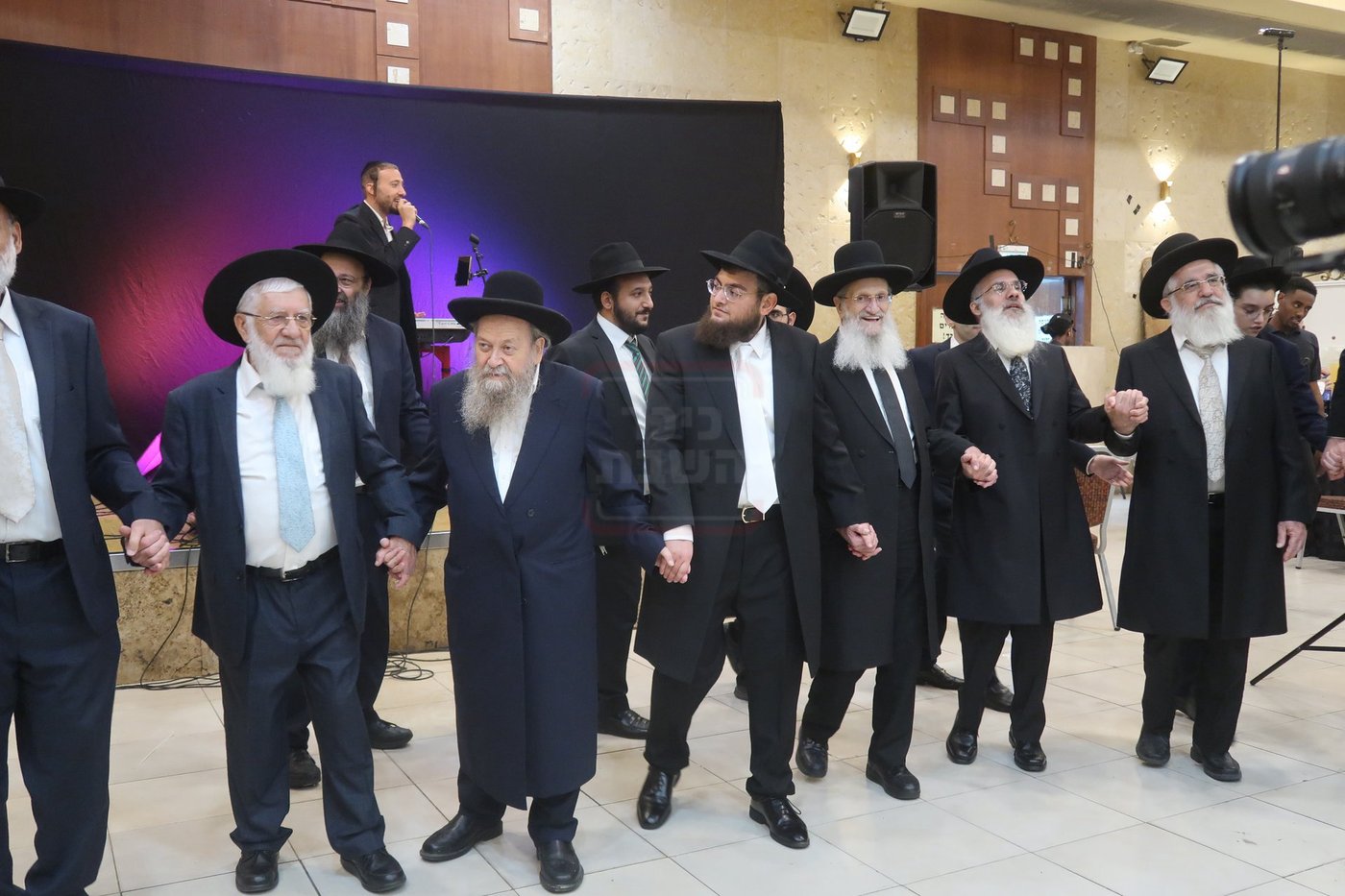 שמחת נישואי נכדת הגה"צ רבי דוד בצרי