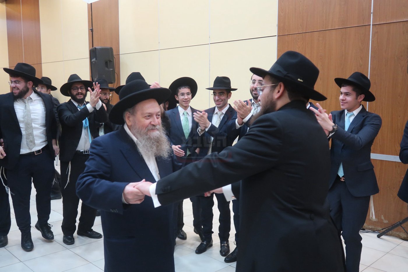 שמחת נישואי נכדת הגה"צ רבי דוד בצרי