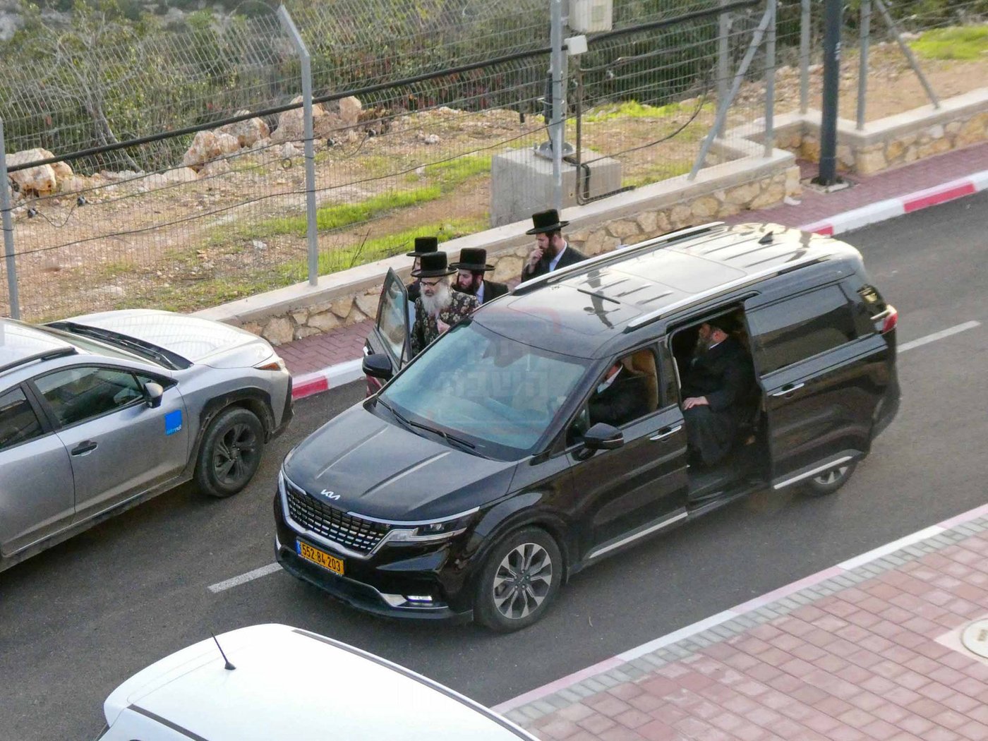 האדמו''ר מויז'ניץ בית שמש בביקור בעמנואל