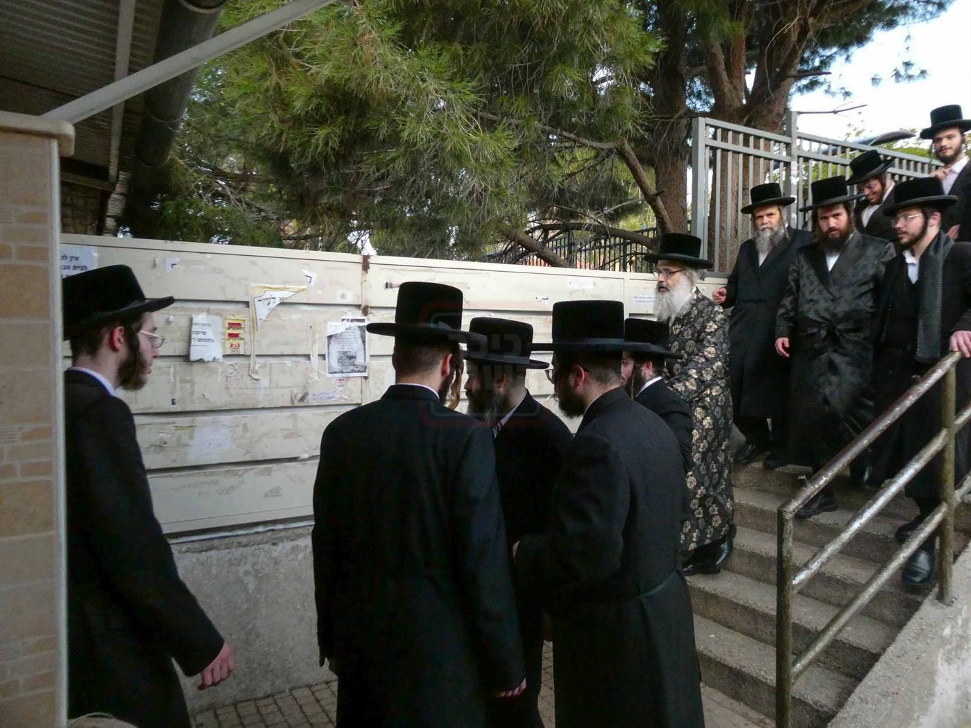 האדמו''ר מויז'ניץ בית שמש בביקור בעמנואל
