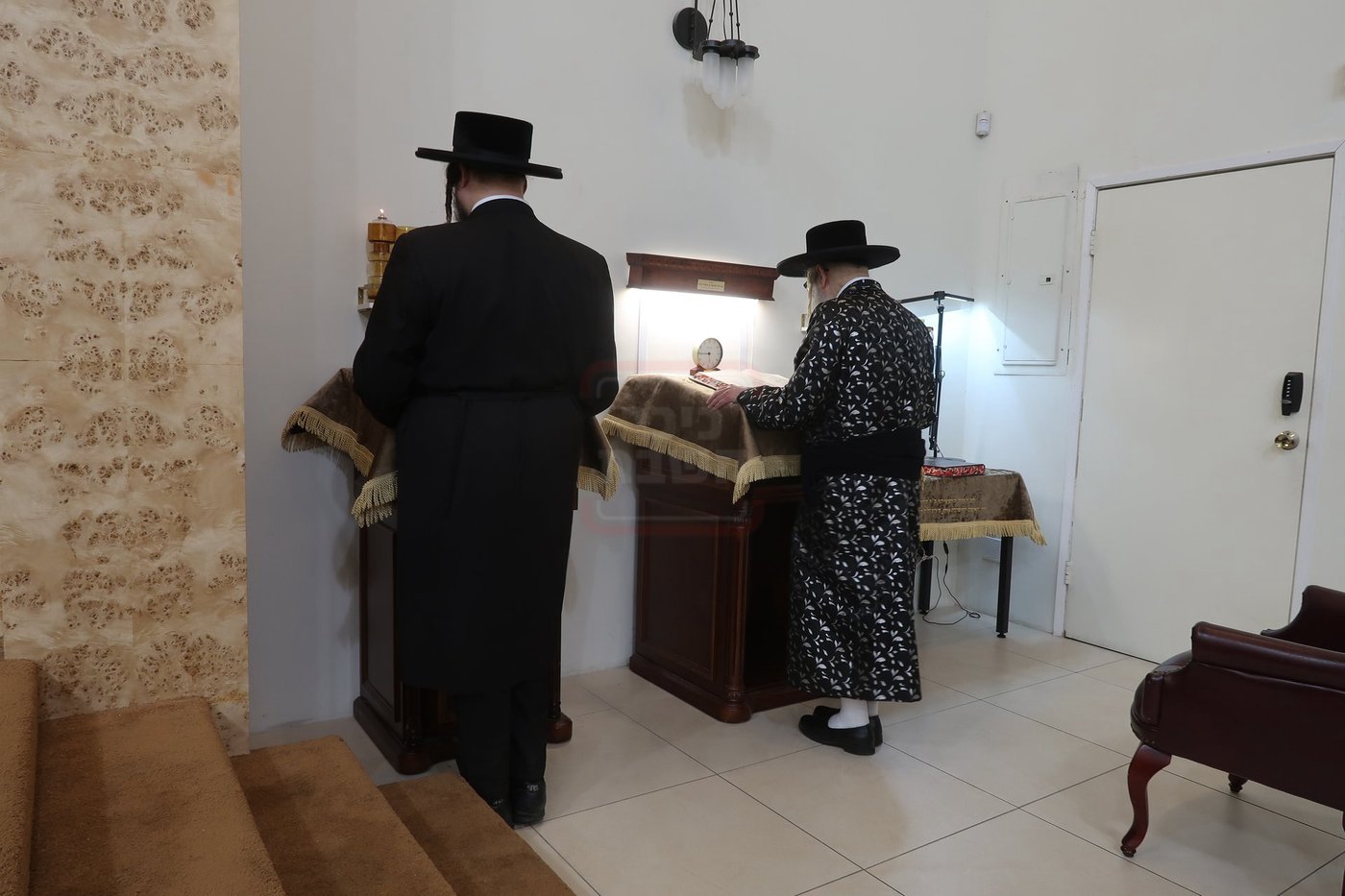 האדמו"ר מסאטמר במנוחה בפאלם ספרינגס