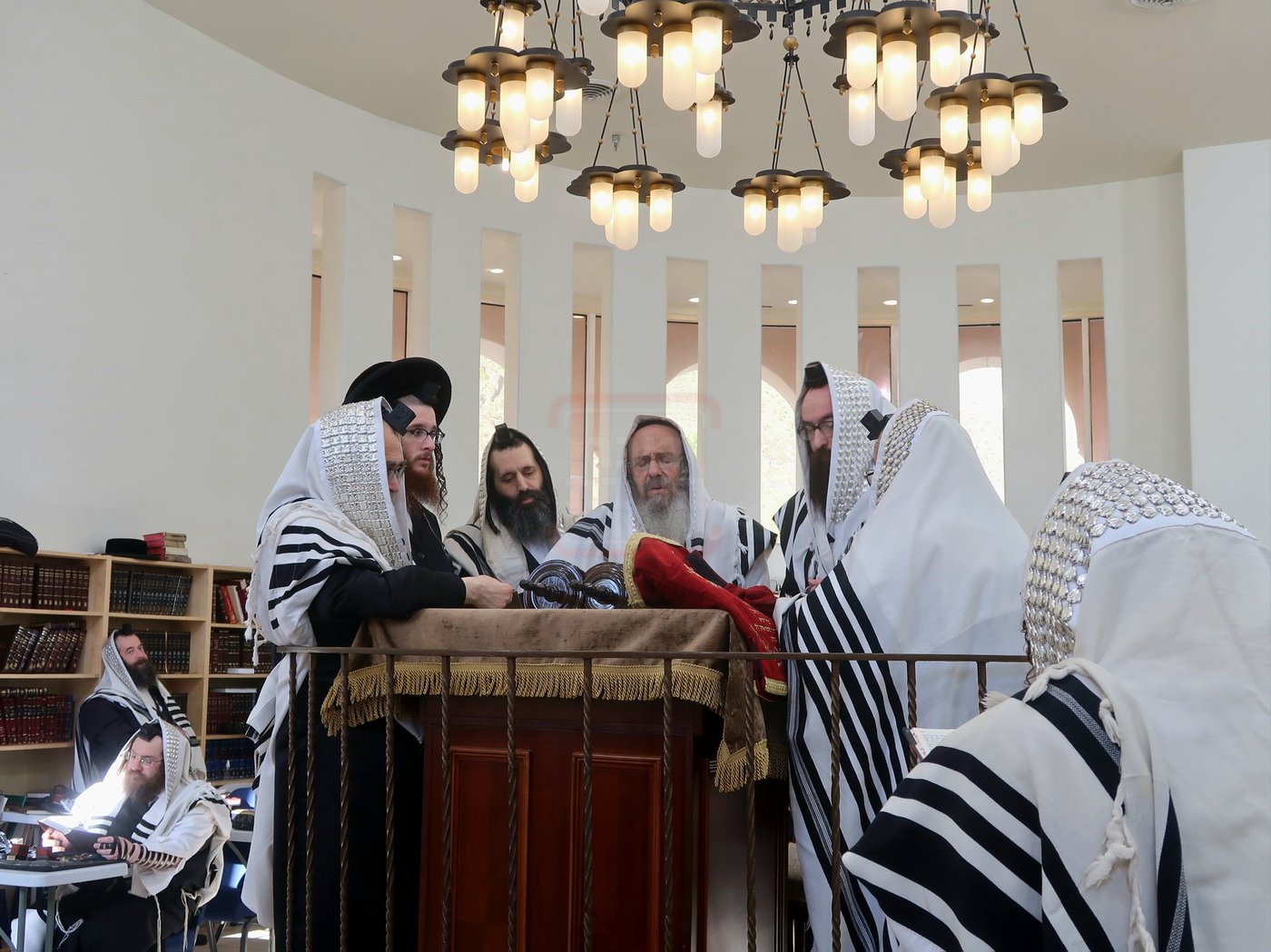 האדמו"ר מסאטמר במנוחה בפאלם ספרינגס