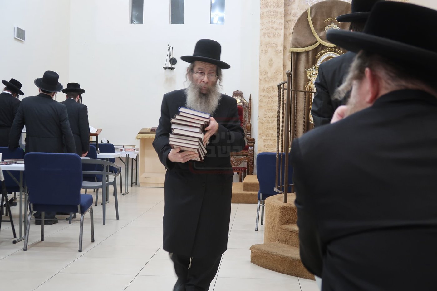 האדמו"ר מסאטמר במנוחה בפאלם ספרינגס